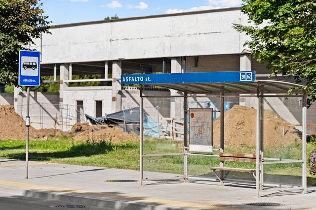Viešojo transporto stotelė prie objekto